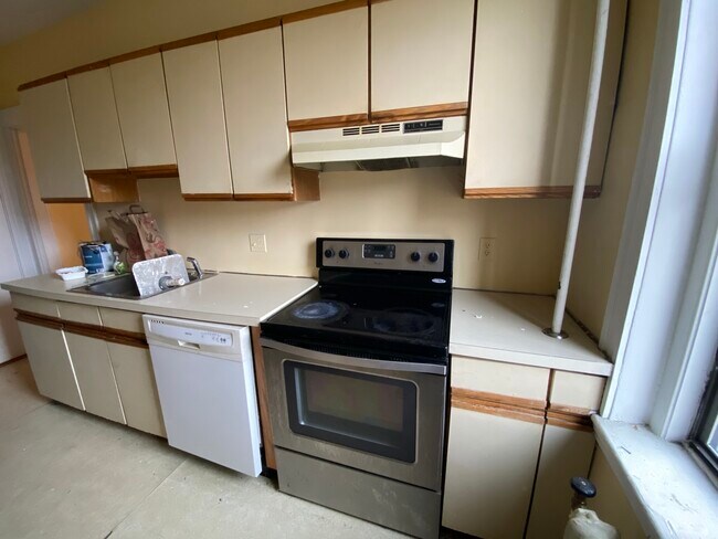 Building Photo - 374 Chestnut Hill Ave Unit 41 Rental