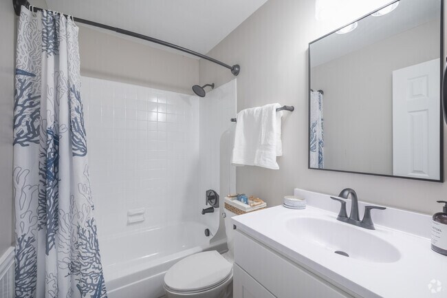 2BR, 1.5BA - 1,100SF - Primary Bathroom - Oakleaf Townhomes