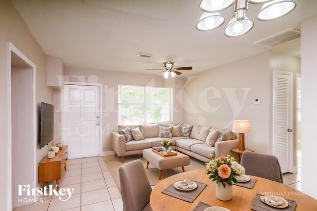 Photo - 4531 NE 5th Ave