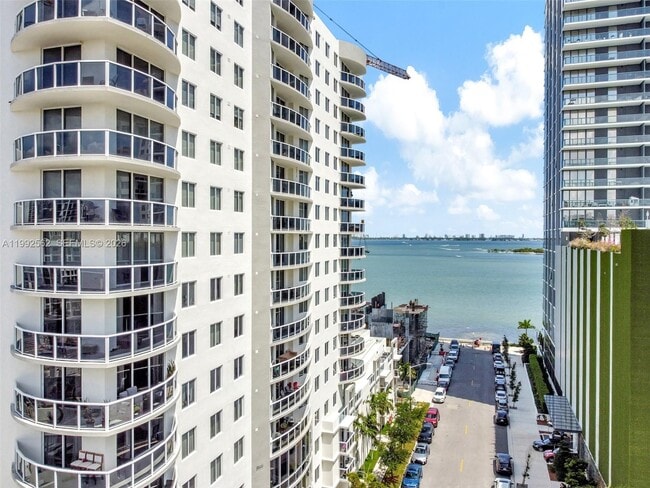 Photo - 601 NE 23rd St Unit 1403