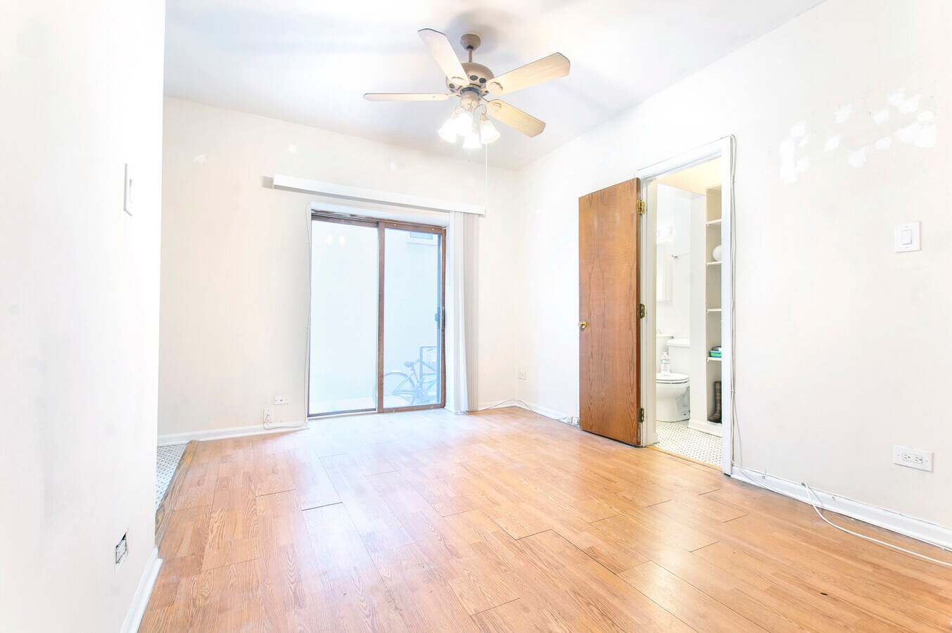 Photo - 1430 N Dearborn Pkwy