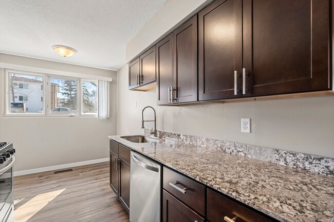 Photo - Park Place off Broadway