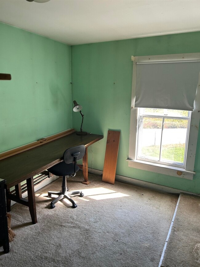 Building Photo - 12 Central St Unit Top Floor