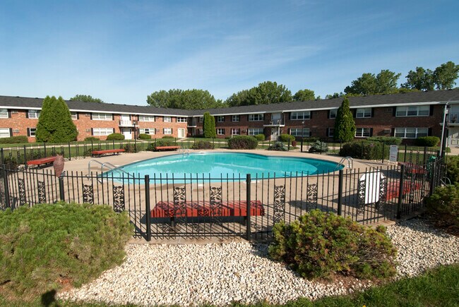 Photo - Meadow View East