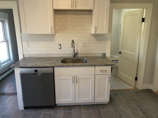 Building Photo - 410 Wood St Unit 408