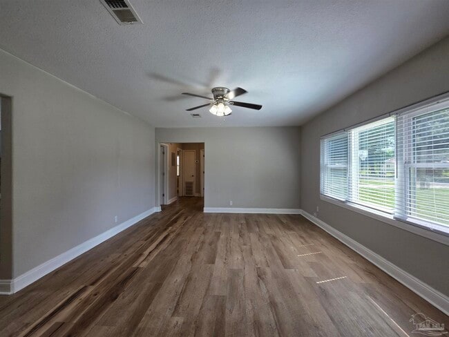 Photo - 109 Reed Rd