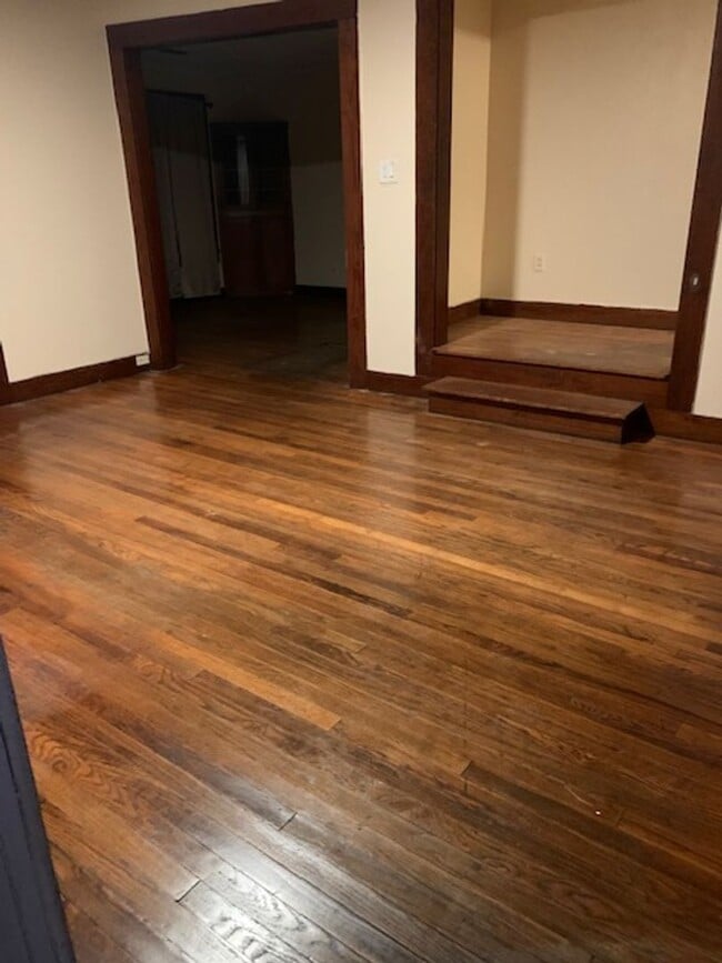 Building Photo - Spacious 2BR/2BA Home with Bonus Room