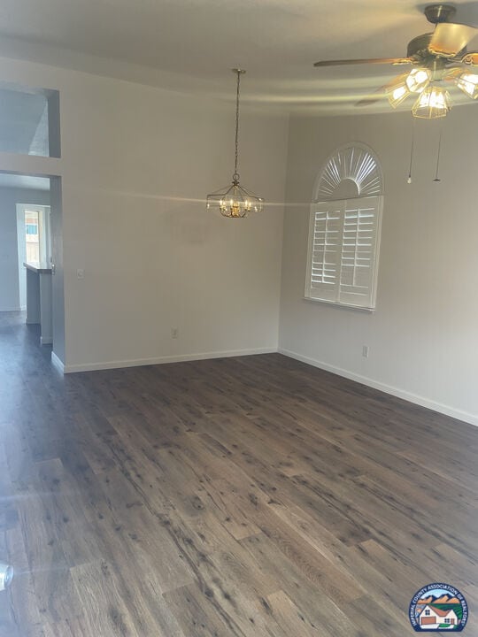 Photo - 680 Sequoia St