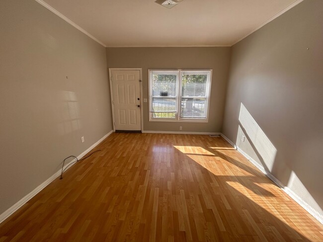 Photo - 10 Willow Ln