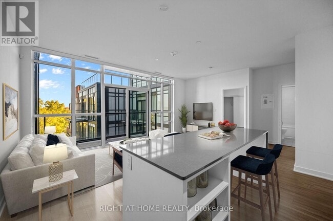 Photo - 681 Yonge St Unit 630