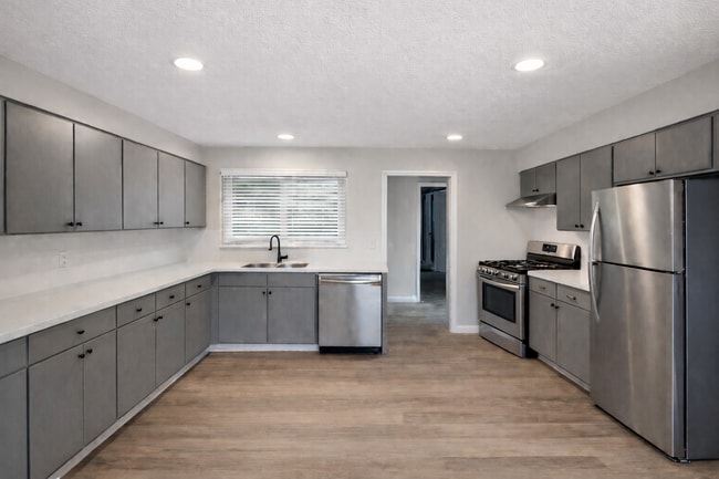 Photo - 1612 Jane Dr