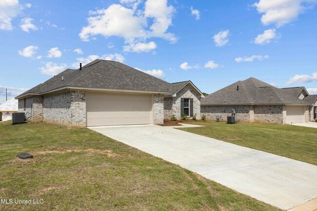 Photo - 230 Hemingway Cir