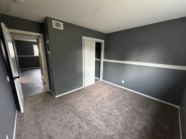 317 N Bridge Ln Unit 3