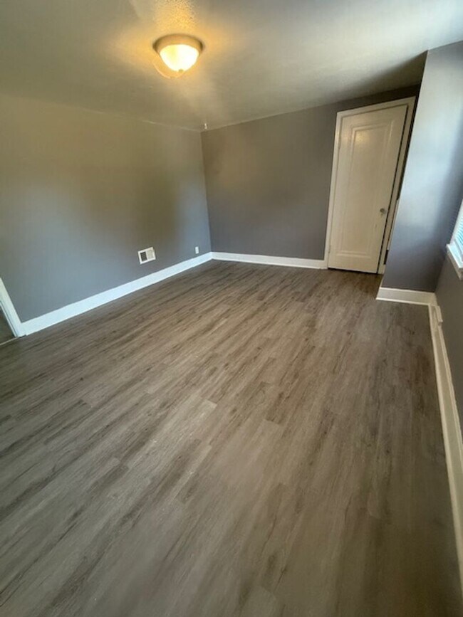 Photo - 1101 Pekin Ave Unidad 3