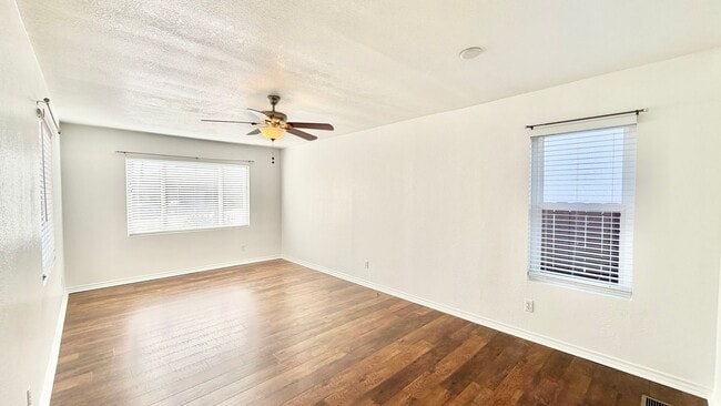 Photo - Lovely Single-Story Home in the Friendly a...