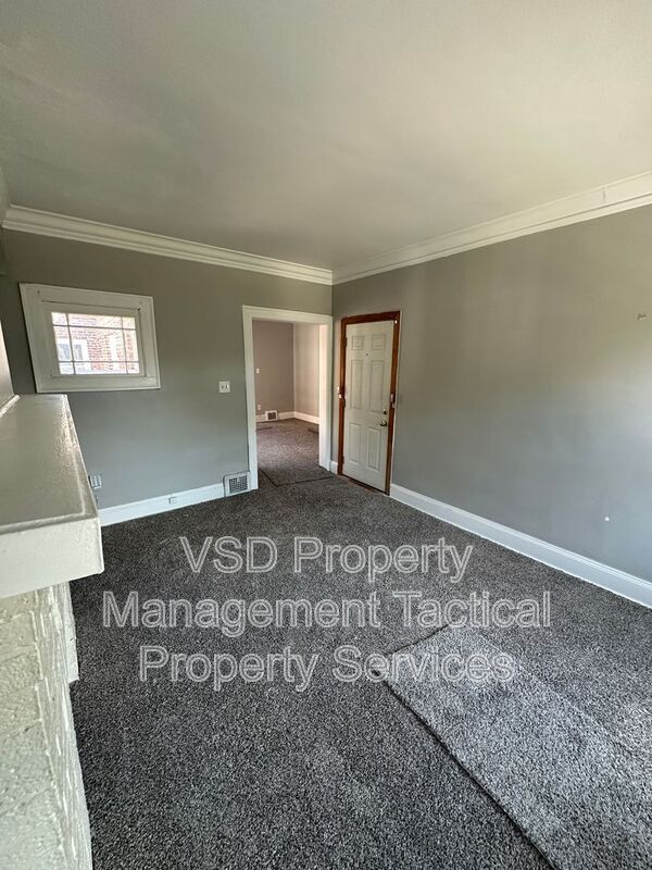 Photo - 3285 E 143rd St Unidad #3