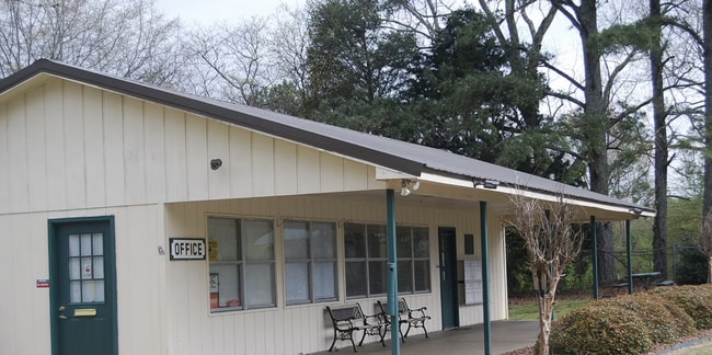 Photo - 642 Coosa Rd Unidad #642 C-11