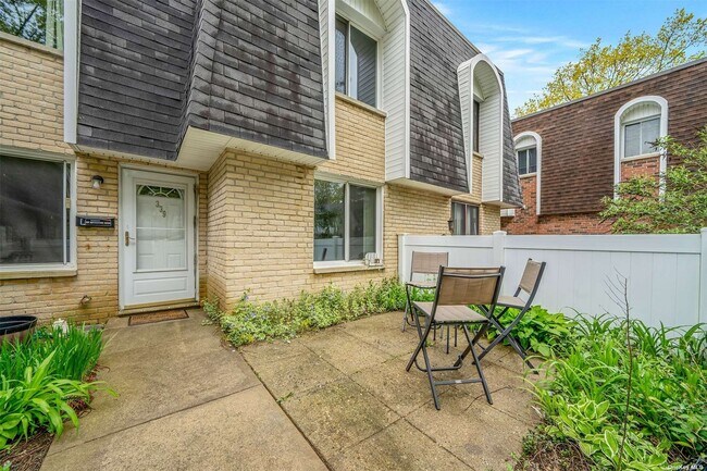 Photo - 339 Birchwood Rd