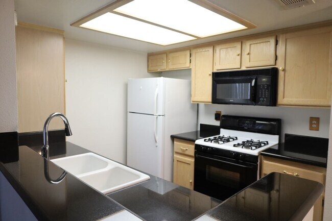 7100 Pirates Cove Rd Unit 2019