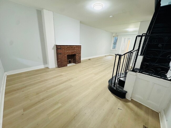Photo - 2527 N 32nd St