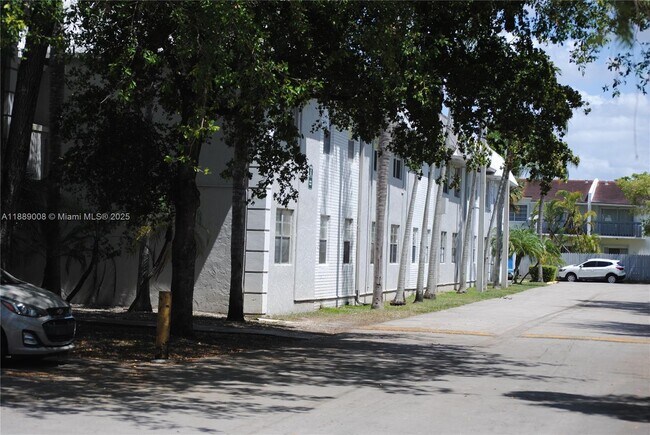 Photo - 17255 SW 95th Ave Unit J125