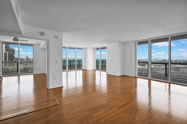 Building Photo - 50 Biscayne Blvd
