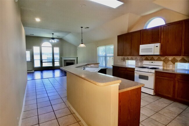Photo - 19314 Chislestone Ln