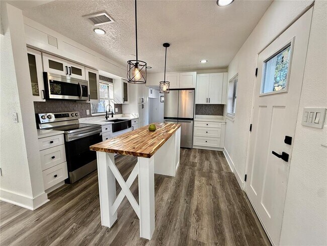 Photo - 6124 Dogwood Dr