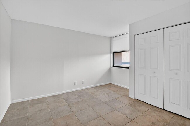 Photo - 2255 Lindell Blvd Unit 4305