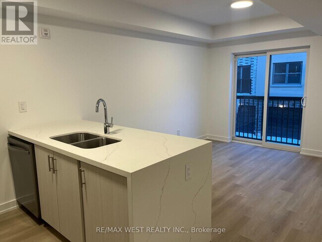 Photo - 200 Railway Engine House Way