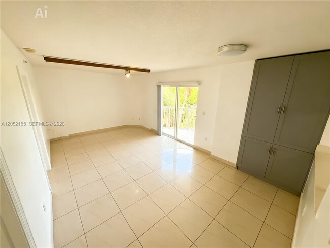 Photo - 280 SW 20th Rd Unit 504