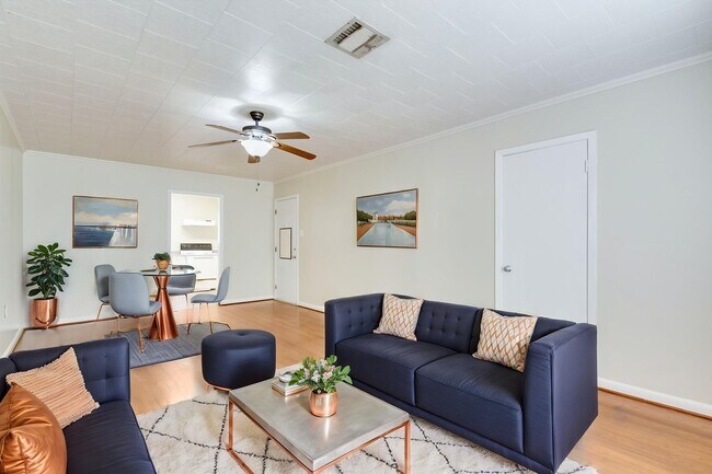 Photo - 406 Silkwood St Unit D