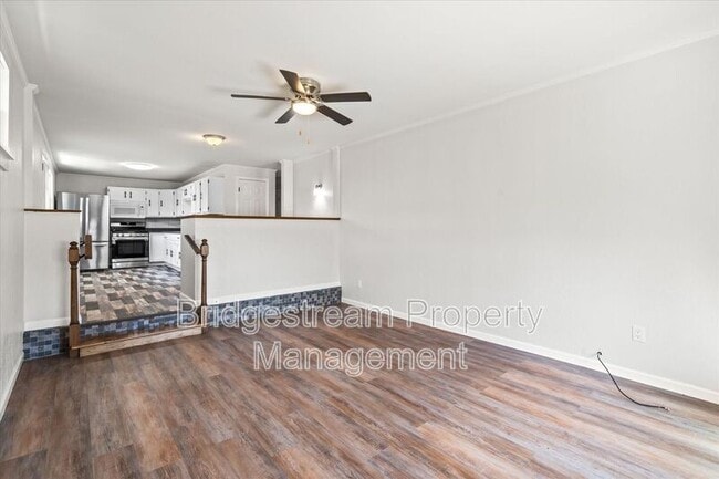 Photo - 317 Hypathia Ave