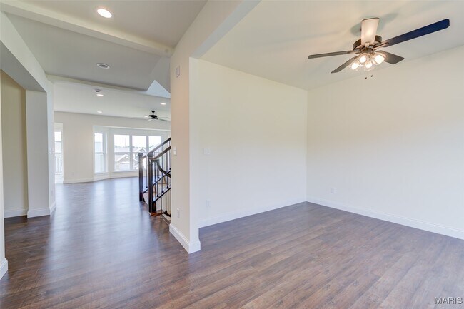 Photo - 2025 Maryland Oaks Cir