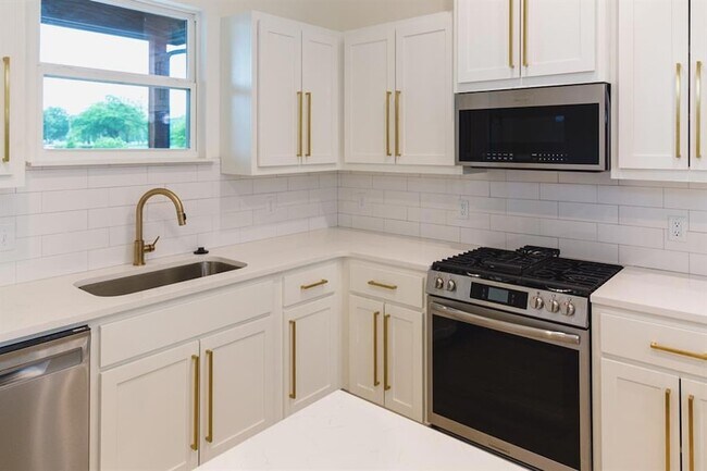 Photo - 509 Beechwood Way
