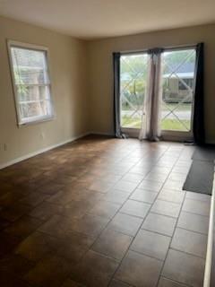 Photo - 110 N Thompson Ct