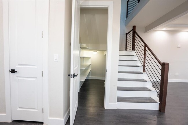 Photo - 162 Meadow View Blvd