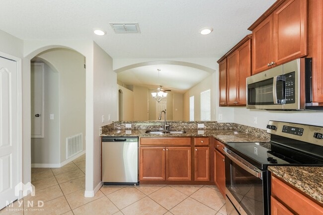 Photo - 1212 Oak Pond St