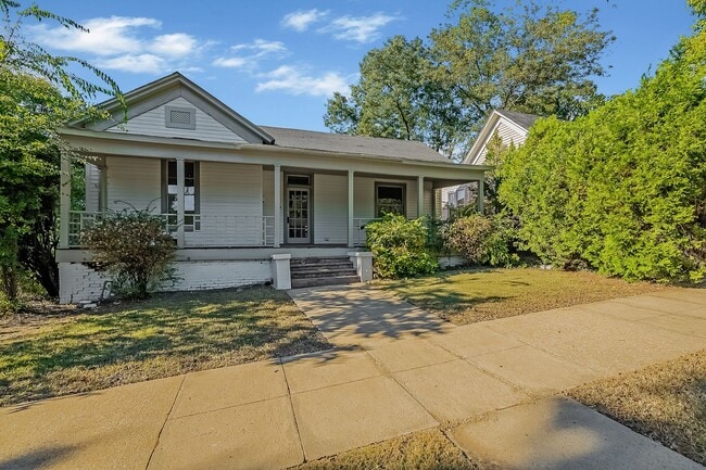 Photo - 2 Bedroom / 2 Bathroom House
