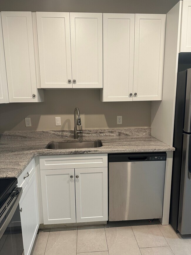 Photo - 7 Greenville St Unit 3