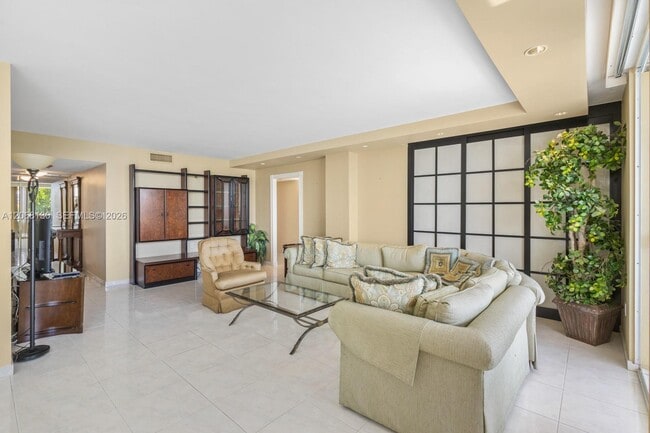 Photo - 1420 Brickell Bay Dr Unidad 601A