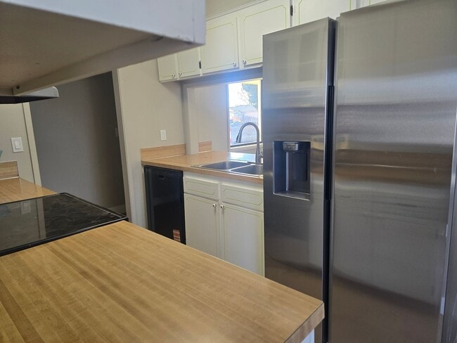 Photo - 3 bed / 2 bath