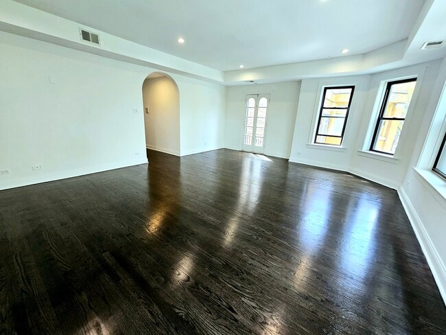 Photo - 2209 W Arthur Ave Unit 3