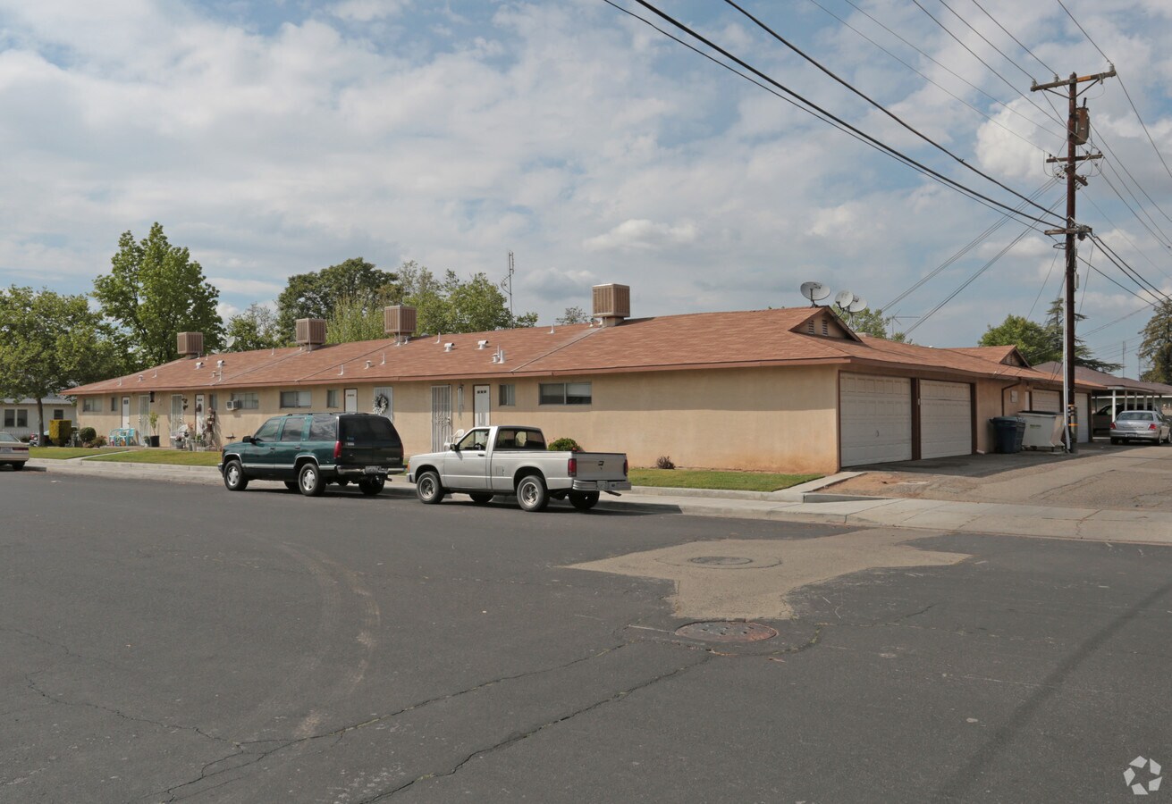 Photo - Decker Apartments