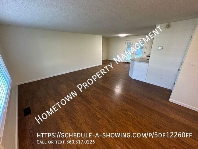 Photo - 3611 Landau Ave NE