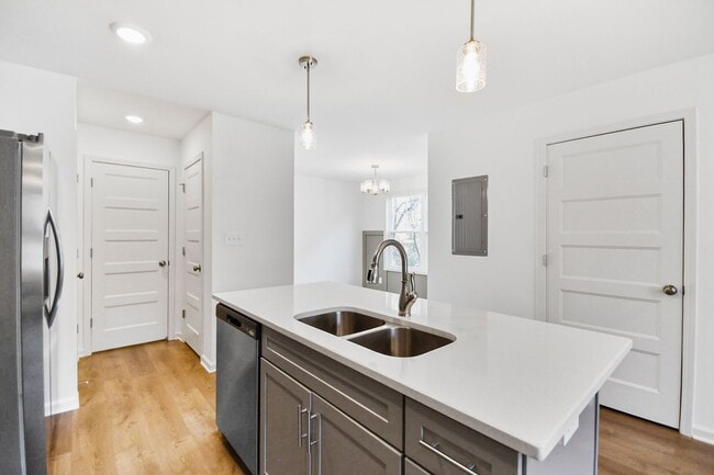 Photo - Pet Friendly Three Bedroom!