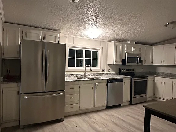 Photo - 209 Hickory Nut Dr