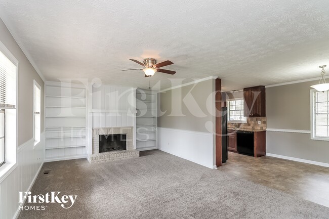 Photo - 3762 Cambridge Dr SW