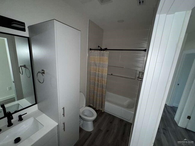 Photo - 7 E Iris Ave Unit 6