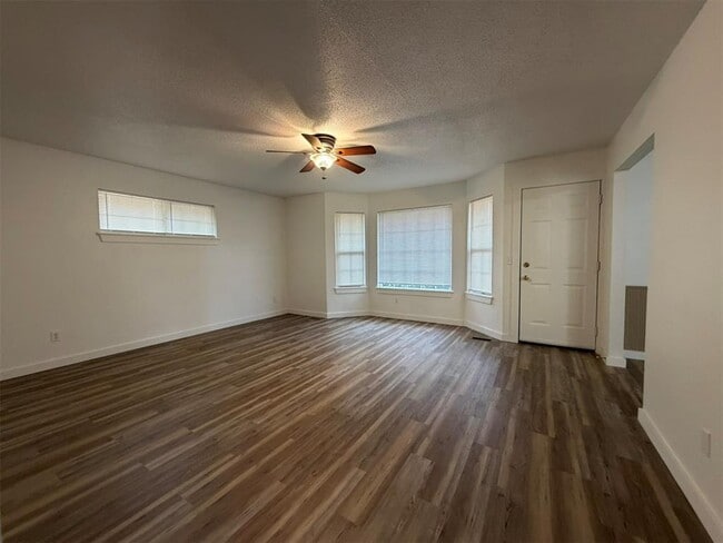 Photo - 6505 Cherokee Dr